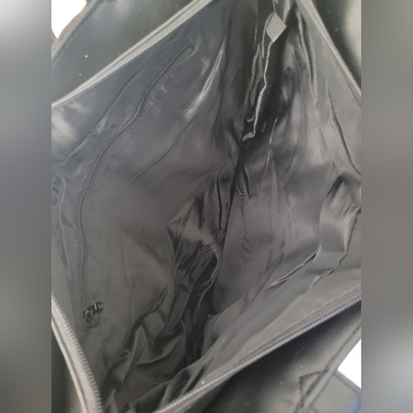 Bill Blass Sholder Bag Breifcase Soft Black Leather Laptop Tote - Picture 4 of 7